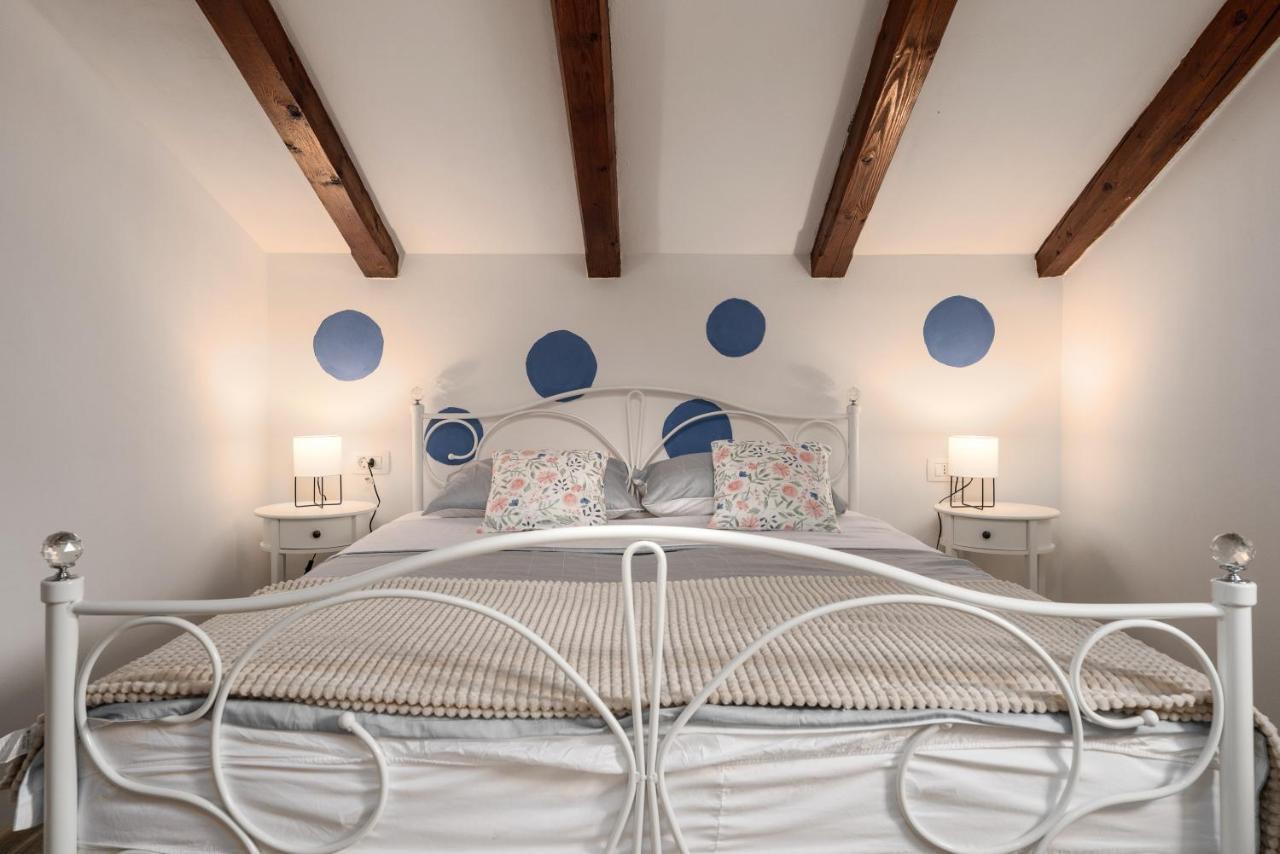 Relax In 2 Bedroom App In Old Town W/Ac And Wifi Rovinj Bagian luar foto