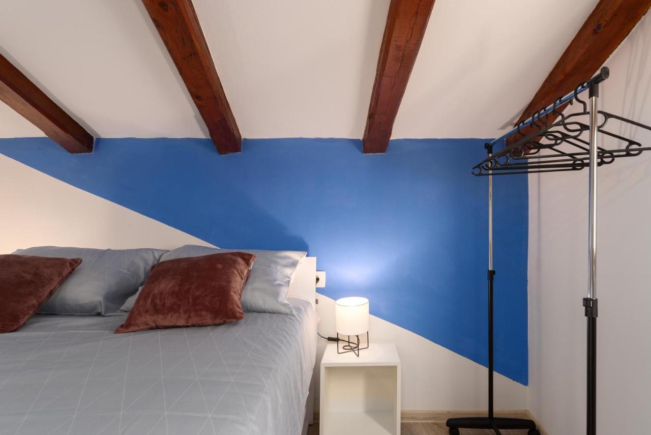 Relax In 2 Bedroom App In Old Town W/Ac And Wifi Rovinj Bagian luar foto