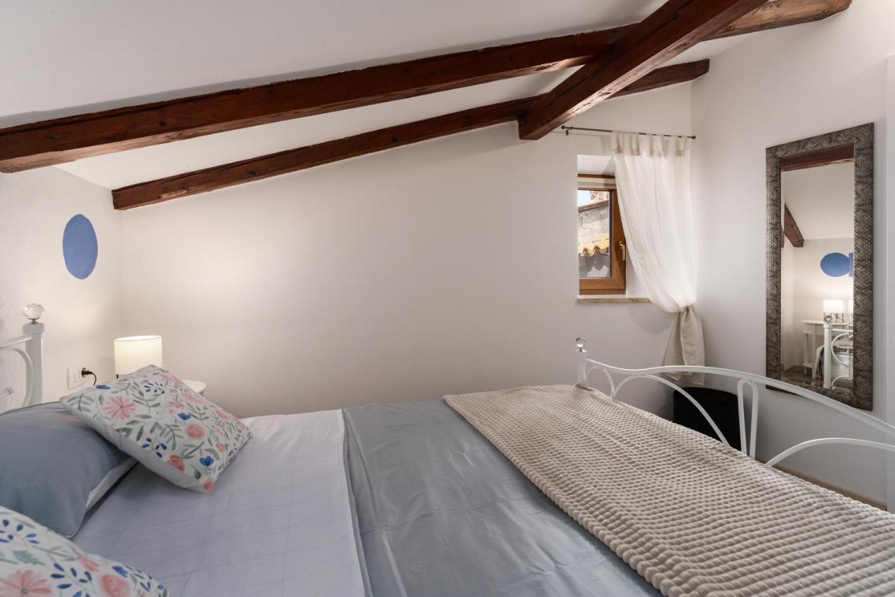 Relax In 2 Bedroom App In Old Town W/Ac And Wifi Rovinj Bagian luar foto