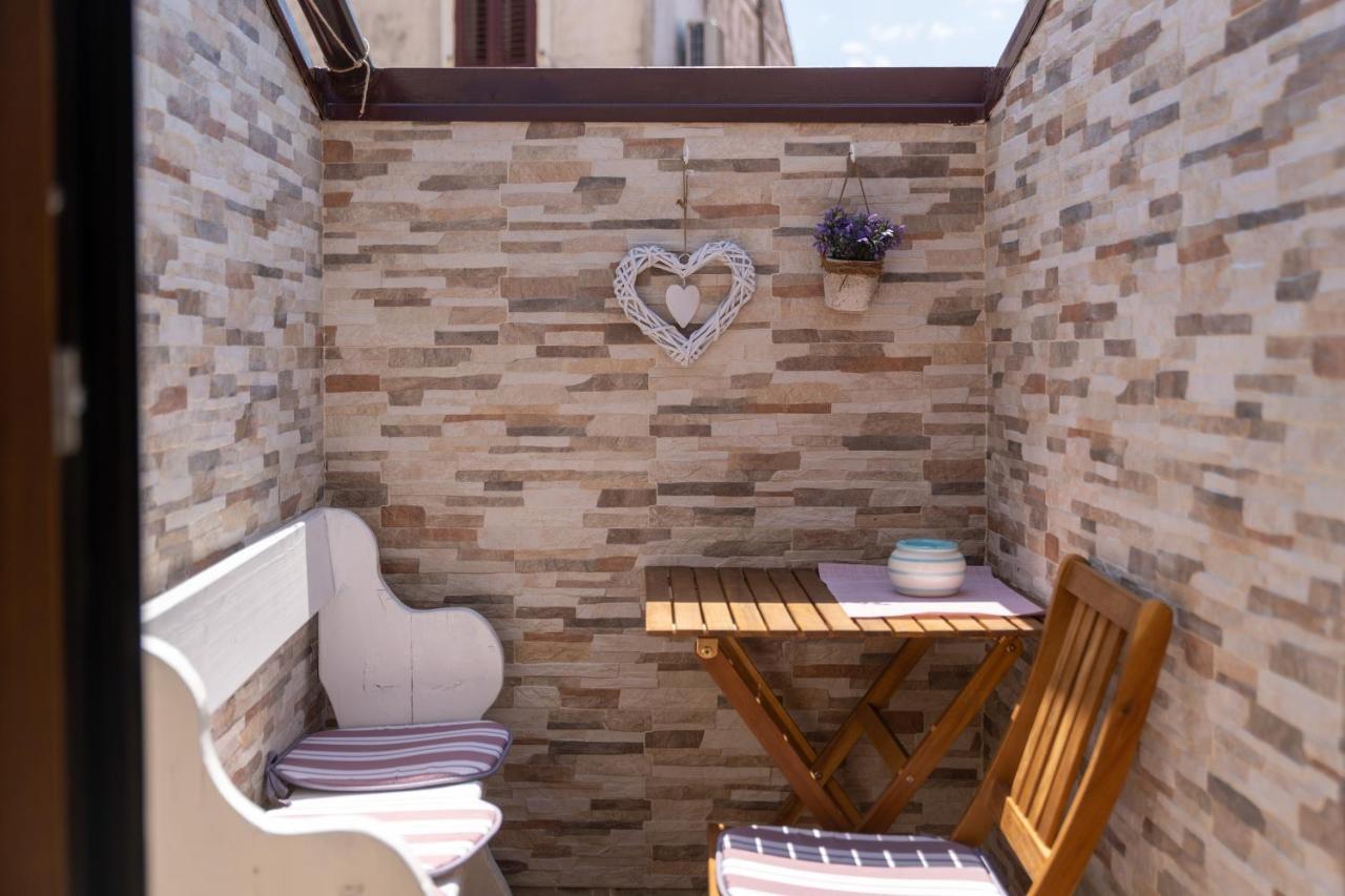 Relax In 2 Bedroom App In Old Town W/Ac And Wifi Rovinj Bagian luar foto